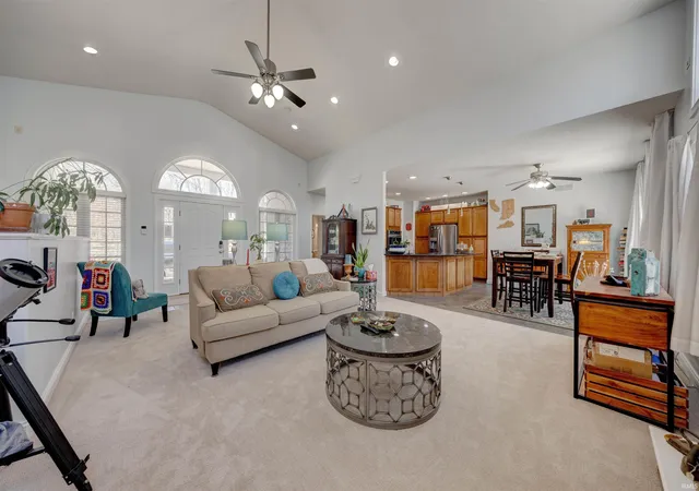 4th image of 813 W Rudolph Ln, Santa Claus, IN 47579 | MLS# 202612267