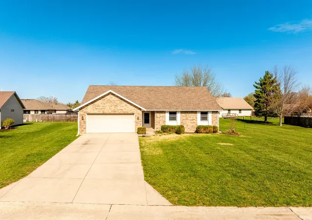 1st image of 1901 N Oriole Dr, Muncie, IN 47304 | MLS# 202612335