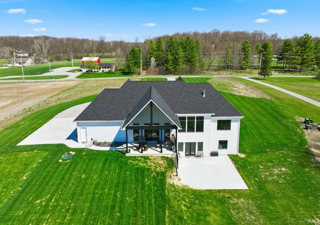 Homes for sale in Bluffton, IN | 1902 E 350 N, Bluffton, IN 46714 | MLS# 202612437