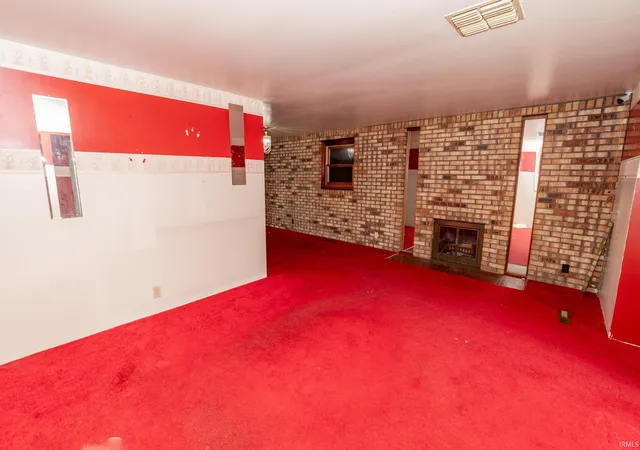 Photo 4 of Manufactured home for sale at 1662 Greenwood Dr, South Bend, IN 46614 | MLS# 202612471 | Listing updated on 2026-09-01