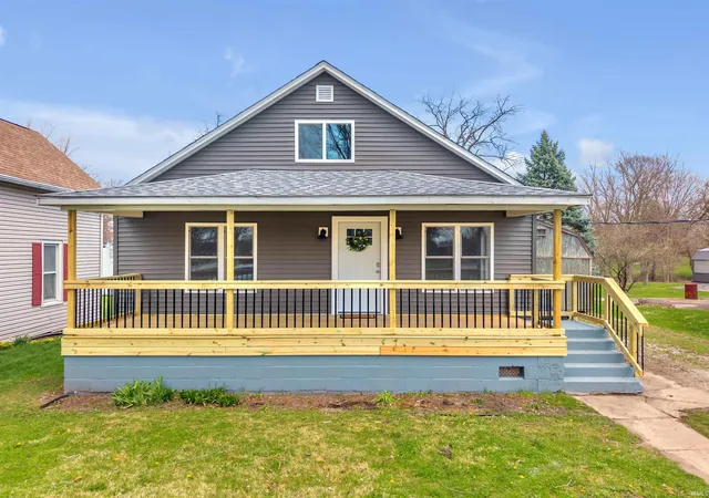 Homes for sale in Rensselaer, IN | 307 S Park St, Rensselaer, IN 47978 | MLS# 202612501