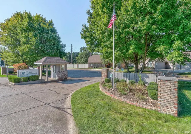 Homes for sale in Evansville, IN | 8311 River Park Wy, Evansville, IN 47715 | MLS# 202612716