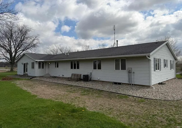 Homes for sale in Plymouth, IN | 8735 Pine Rd, Plymouth, IN 46563 | MLS# 202612758