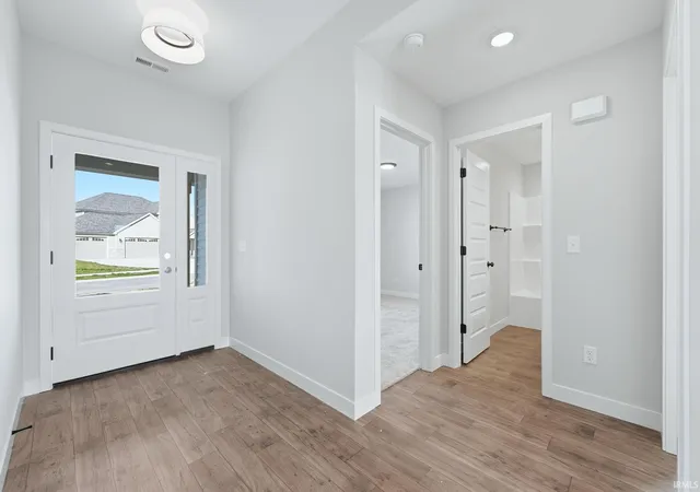 Photo 4 of Manufactured home for sale at 988 Arthur Hts Dr, Fort Wayne, IN 46818 | MLS# 202612774 | Listing updated on 2026-08-17