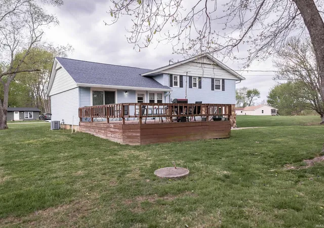 Photo 4 of Manufactured home for sale at 584 Trinton Cir, Bedford, IN 47421 | MLS# 202612782 | Listing updated on 2026-09-16
