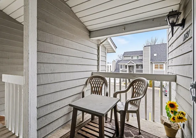 Photo 3 of Condo for sale at 1527 N Oakhill Dr, South Bend, IN 46637 | MLS# 202612804 | Listing updated on 2026-07-20