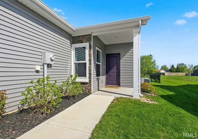 Homes for sale in Roanoke, IN | 415 Gene Dr, Roanoke, IN 46783 | MLS# 202612822