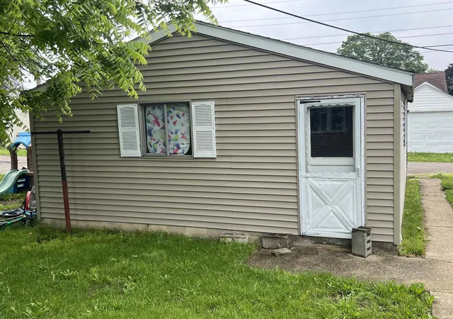 Homes for sale in New Castle, IN | 1122 S 21st St, New Castle, IN 47362 | MLS# 202612872