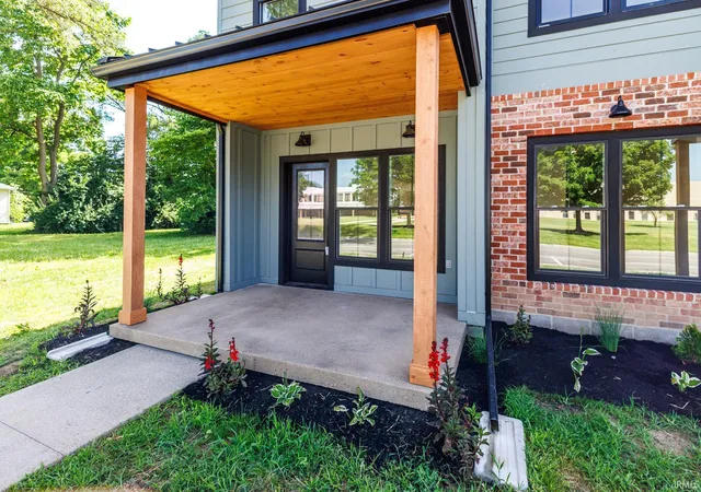 2nd image of 718 N Walnut St, Muncie, IN 47305 | MLS# 202613045