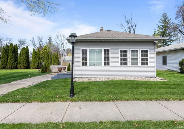1st image of 1421 Chalfant St, South Bend, IN 46617 | MLS# 202613074
