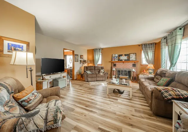 Homes for sale in Daleville, IN | 11910 S County Road 800, Daleville, IN 47334 | MLS# 202613078