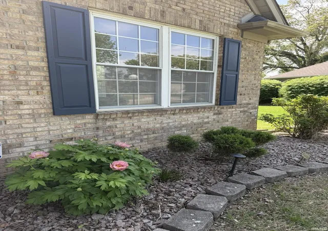 Photo 4 of Manufactured home for sale at 5615 Kiowa Cir, Evansville, IN 47715 | MLS# 202613249 | Listing updated on 2026-08-18