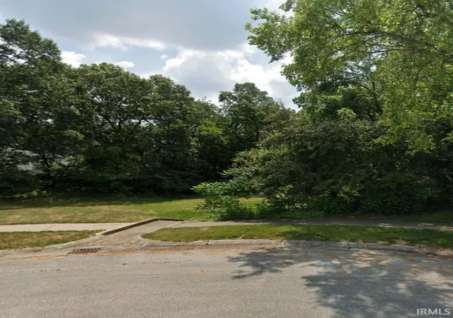 Photo 1 of Land for sale at 0 Hunter Run Cir, South Bend, IN 46628 | MLS# 202613275 | Listing updated on 2026-05-05
