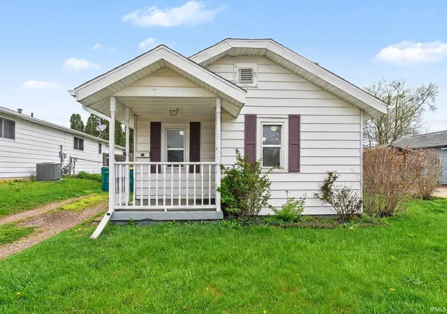 2nd image of 206 Helen Ave, Mishawaka, IN 46544 | MLS# 202613317