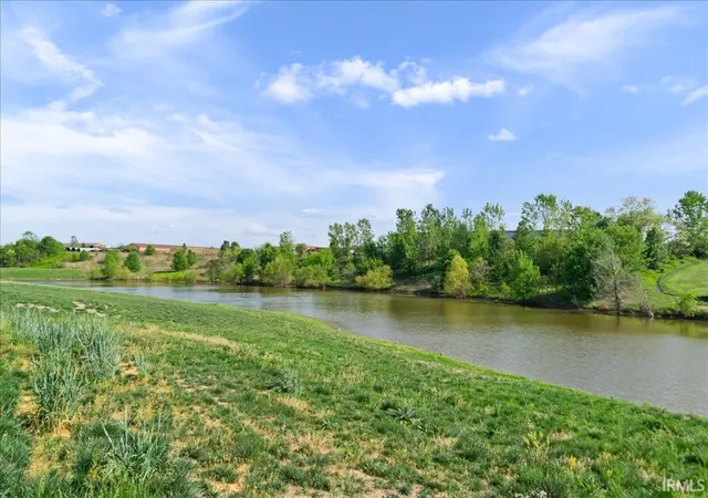 36th image of 5093 Jackson Dr, Newburgh, IN 47630 | MLS# 202613360