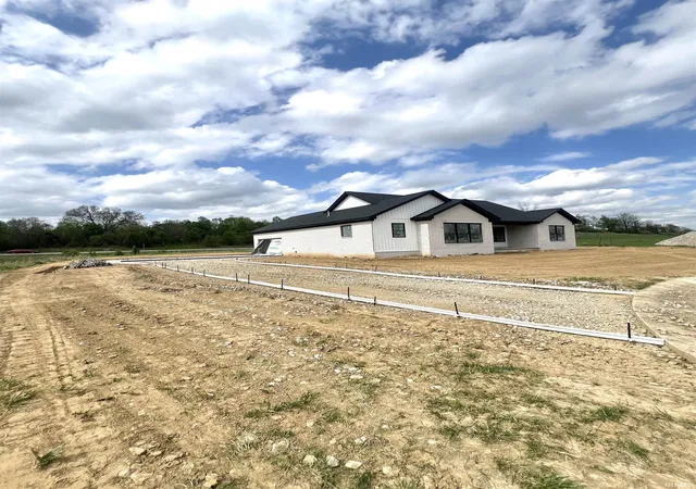 3rd image of 9015 Walter Tell Ln, Tell City, IN 47586 | MLS# 202613403