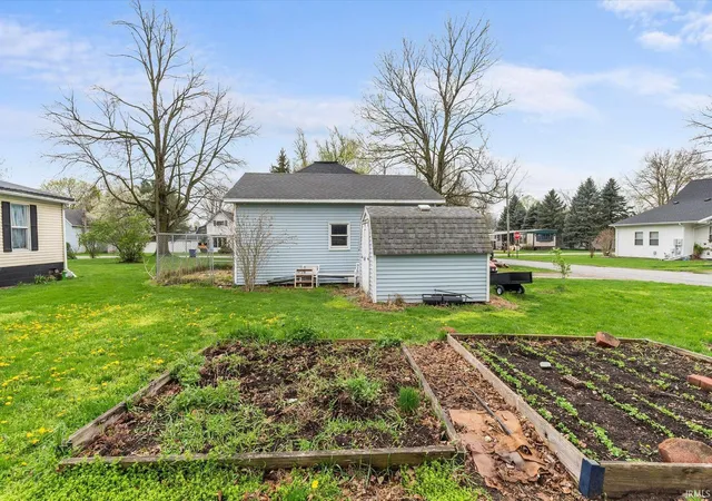 Homes for sale in Ashley, IN | 301 E Lincoln St, Ashley, IN 46705 | MLS# 202613454