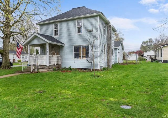 Homes for sale in Ashley, IN | 301 E Lincoln St, Ashley, IN 46705 | MLS# 202613454