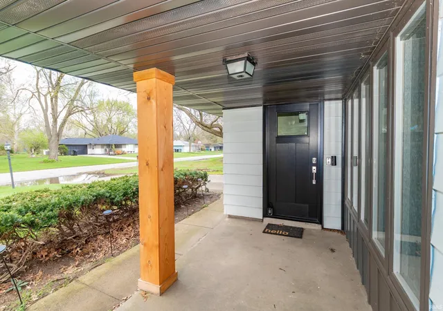 Homes for sale in South Bend, IN | 17370 Parker Dr, South Bend, IN 46635 | MLS# 202613490