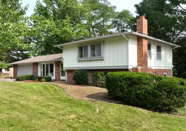 Photo 1 of Manufactured home for sale at 110 Brittany Ln, Monticello, IN 47960 | MLS# 202613500 | Listing updated on 2026-07-17