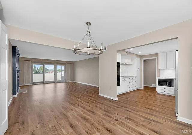 4th image of 1077 Greenleaf Blvd #101, Elkhart, IN 46514 | MLS# 202613545