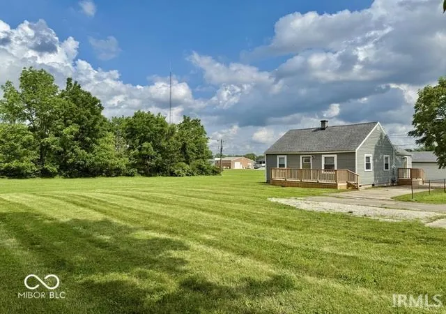 3rd image of 405 E Cowing Dr, Muncie, IN 47303 | MLS# 202613689