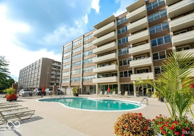 Homes for sale in Indianapolis, IN | 3965 N Meridian St #Apt. 2D, Indianapolis, IN 46208 | MLS# 202613711