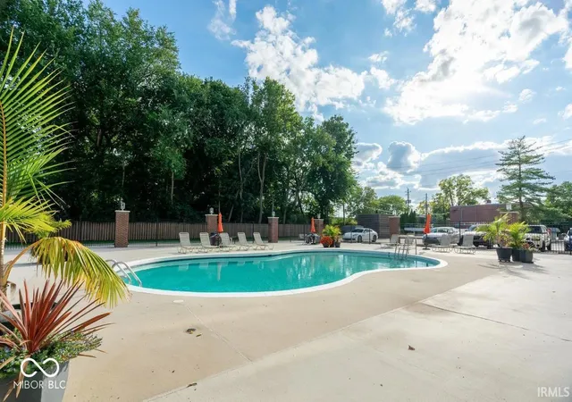 Homes for sale in Indianapolis, IN | 3965 N Meridian St #Apt. 2D, Indianapolis, IN 46208 | MLS# 202613711