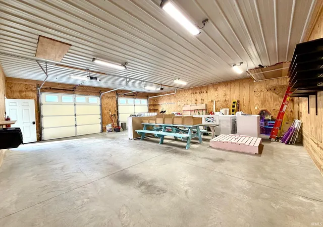 Homes for sale in Seymour, IN | 723 N Chestnut St, Seymour, IN 47274 | MLS# 202613771