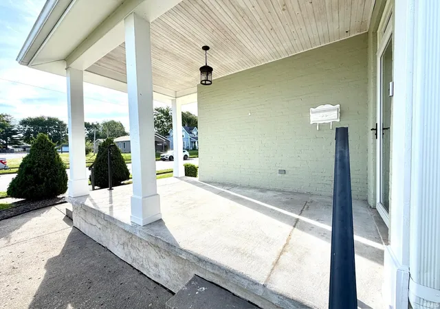 Homes for sale in Seymour, IN | 723 N Chestnut St, Seymour, IN 47274 | MLS# 202613771