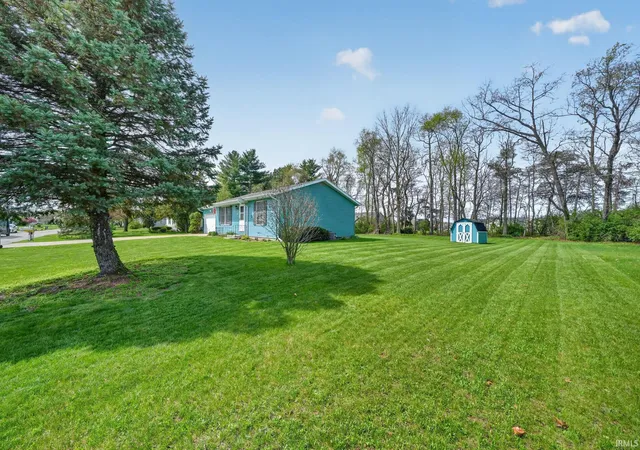 2nd image of 53601 Hyde Park Dr, Bristol, IN 46507 | MLS# 202613835
