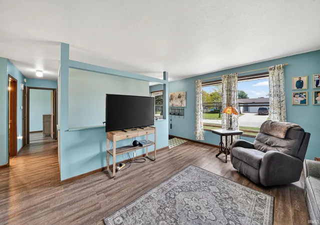 5th image of 53601 Hyde Park Dr, Bristol, IN 46507 | MLS# 202613835