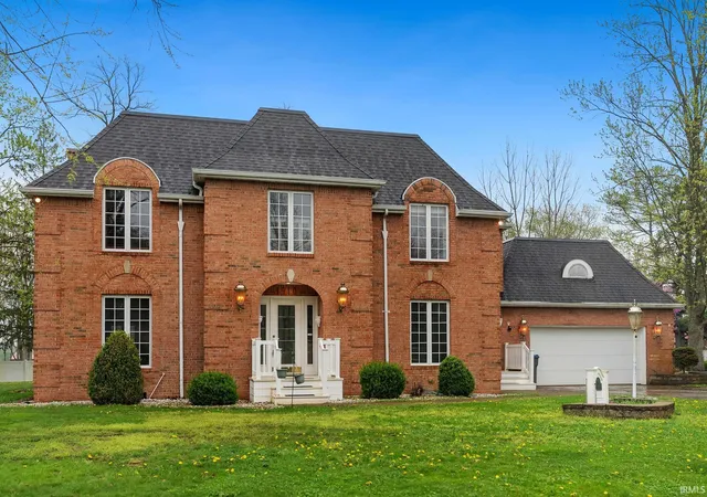 1st image of 1910 Deer Trl, Warsaw, IN 46580 | MLS# 202613929
