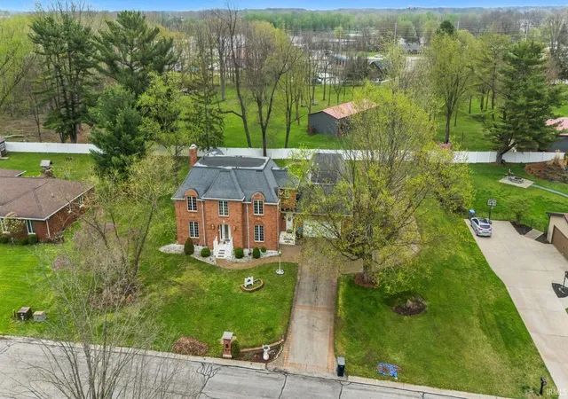 34th image of 1910 Deer Trl, Warsaw, IN 46580 | MLS# 202613929