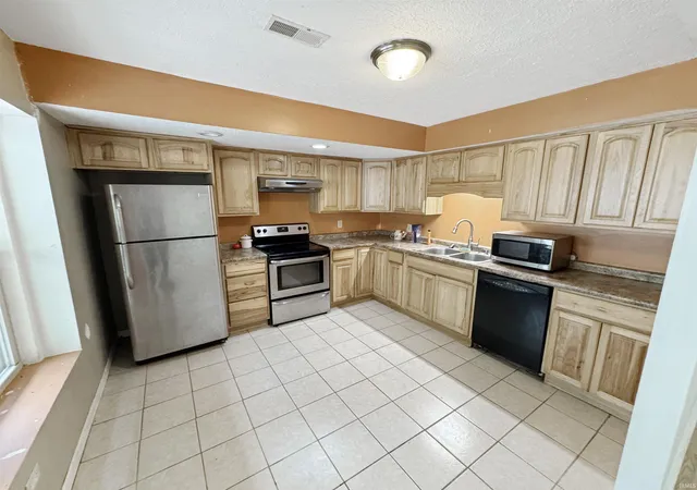 5th image of 4699 E Sunnyslope Dr, Martinsville, IN 46151 | MLS# 202614001