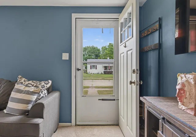 2nd image of 1222 Edgewood Dr, South Bend, IN 46616 | MLS# 202614016