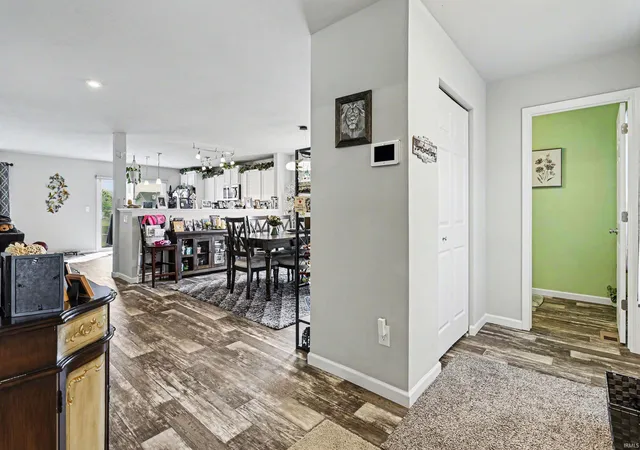 2nd image of 10050 Roszalka Ct, Granger, IN 46530 | MLS# 202614063