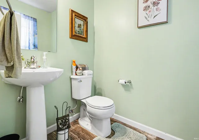 3rd image of 10050 Roszalka Ct, Granger, IN 46530 | MLS# 202614063
