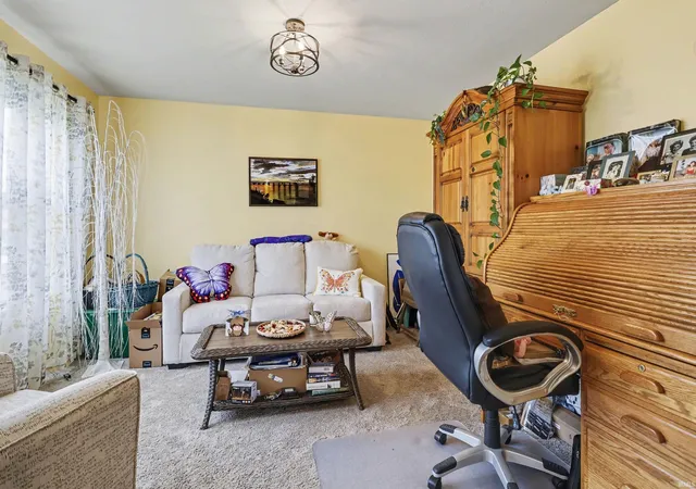 4th image of 10050 Roszalka Ct, Granger, IN 46530 | MLS# 202614063