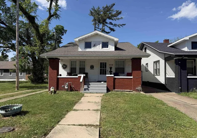 Homes for sale in Evansville, IN | 808 Waggoner Ave, Evansville, IN 47713 | MLS# 202614069