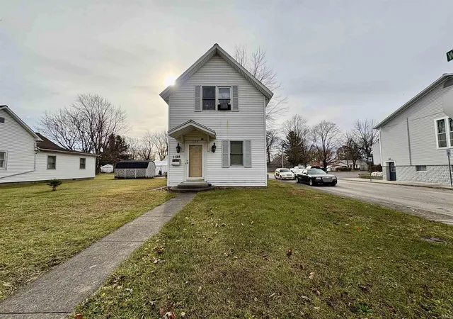 Homes for sale in Bluffton, IN | 1128 W Cherry St, Bluffton, IN 46714 | MLS# 202614101