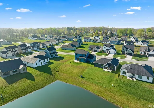 4th image of 1410 Bear Hollow Dr, Huntertown, IN 46748 | MLS# 202614109