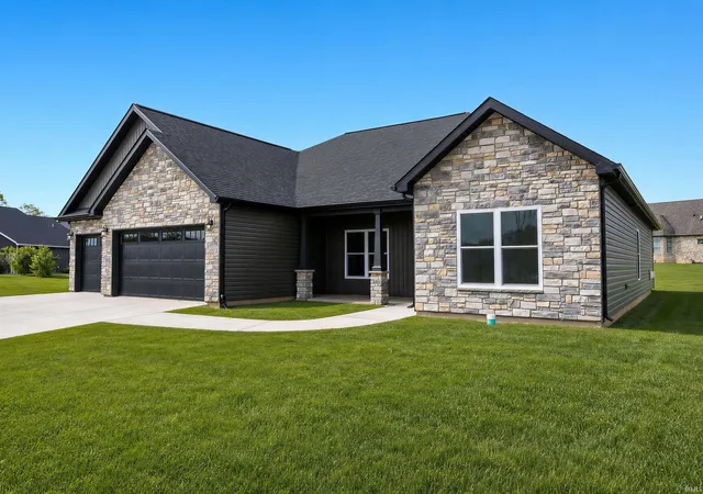 Photo 2 of Manufactured home for sale at 2195 Beech Tree Ct, Kokomo, IN 46902 | MLS# 202614151 | Listing updated on 2026-06-23