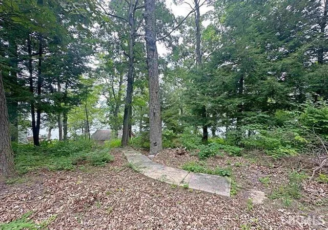 2nd image of 9246 E Koher Rd, Syracuse, IN 46567 | MLS# 202614244