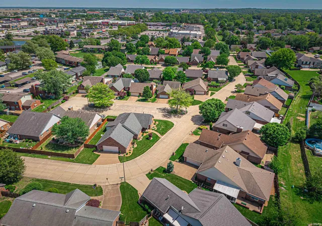 Photo 36 of Sale Pending at 6009 E Walnut St, Evansville, IN 47715 | MLS# 202614260 | Listing updated on 2026-07-18