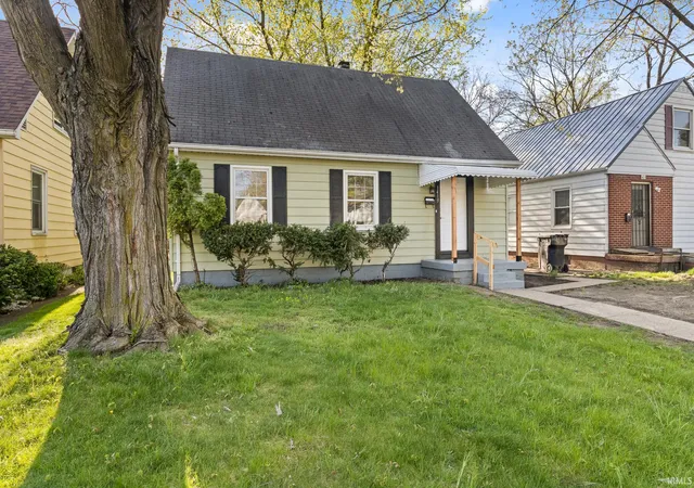 3rd image of 1419 Johnson St, South Bend, IN 46628 | MLS# 202614322