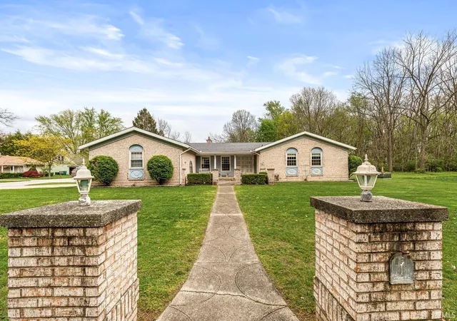 1st image of 404 Terry Ln, Mishawaka, IN 46544 | MLS# 202614446