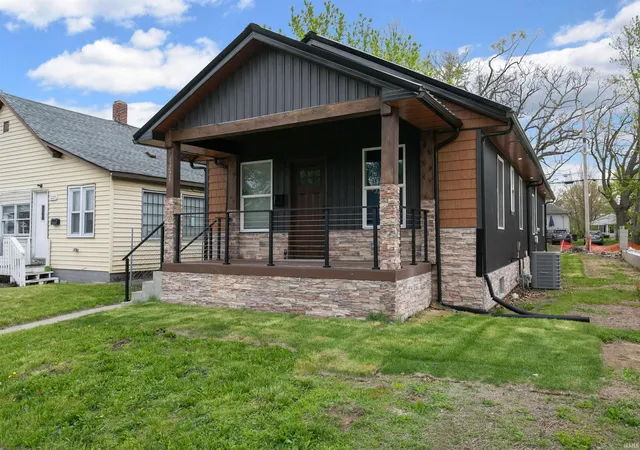 1st image of 1229 Miner St, South Bend, IN 46617 | MLS# 202614487