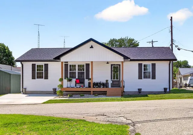 2nd image of 111 O St, Bedford, IN 47421 | MLS# 202614498