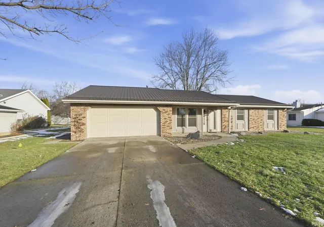 2nd image of 4216 Hickory Ridge Dr, Woodburn, IN 46797 | MLS# 202614548